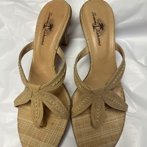 Tommy Bahama Sandals - 8
